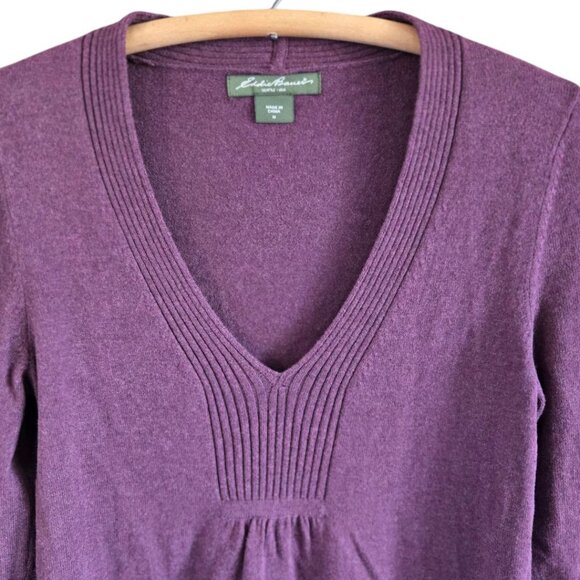 Eddie Bauer Womens V-Neck Plum Sweater Size Medium Long Sleeve Vneck - Picture 2 of 6